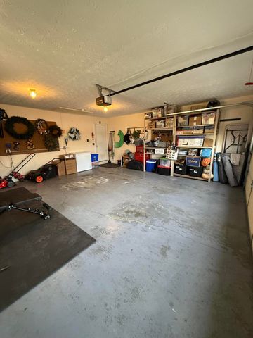 945 Stoney Creek Drive, Frankfort, KY 40601