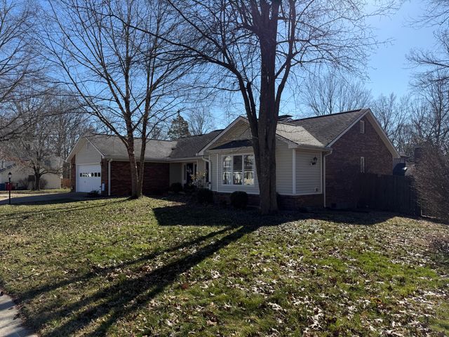 945 Stoney Creek Drive, Frankfort, KY 40601