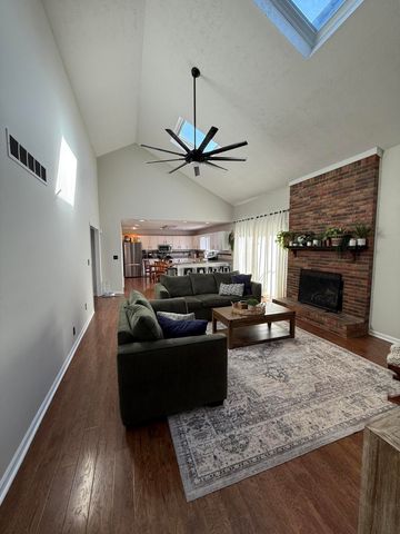 945 Stoney Creek Drive, Frankfort, KY 40601