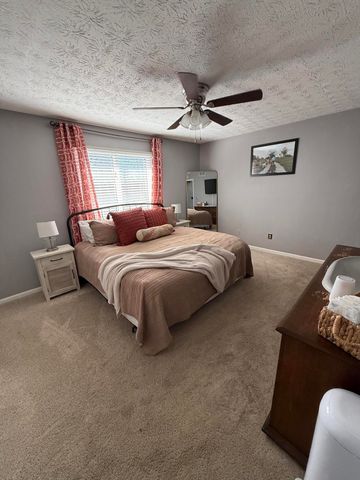 945 Stoney Creek Drive, Frankfort, KY 40601