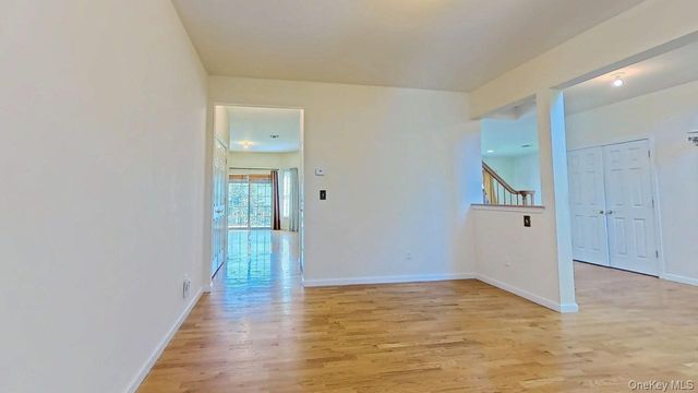 9 Prestwick Drive, Monroe, NY 10950