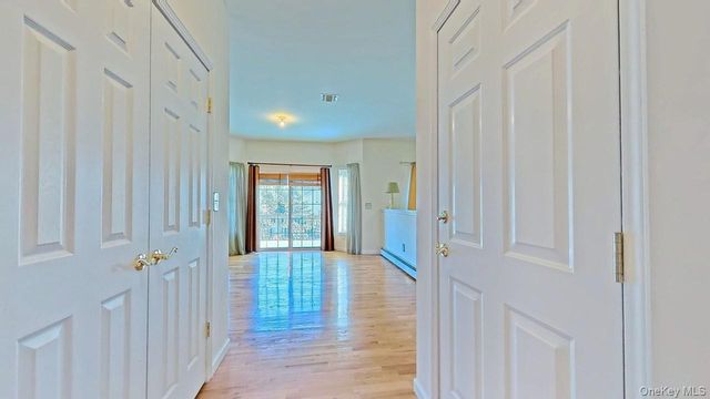 9 Prestwick Drive, Monroe, NY 10950