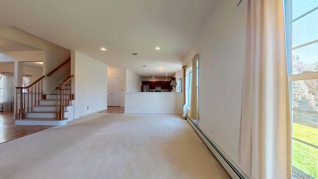 9 Prestwick Drive, Monroe, NY 10950