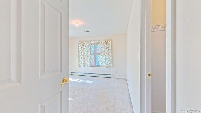 9 Prestwick Drive, Monroe, NY 10950