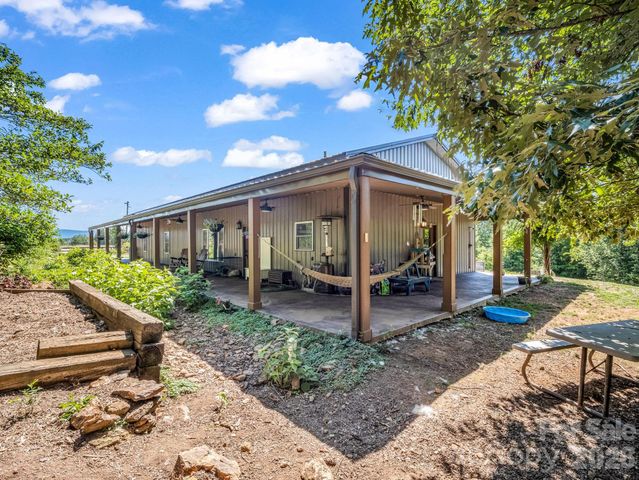 372 Horn Bottom Road, Forest City, NC 28043