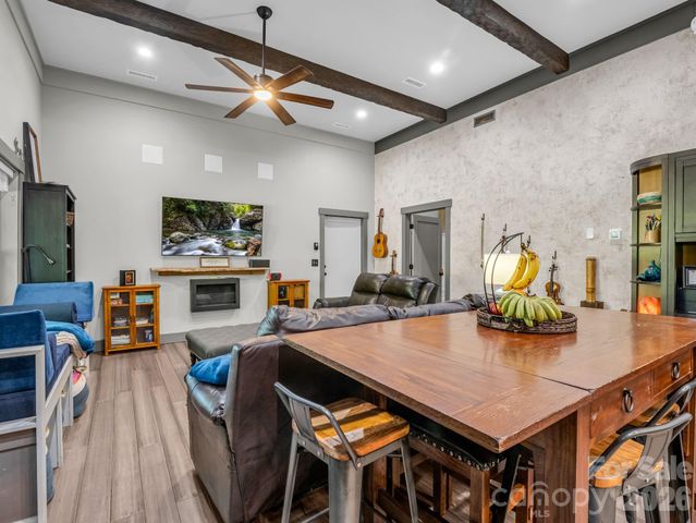 372 Horn Bottom Road, Forest City, NC 28043
