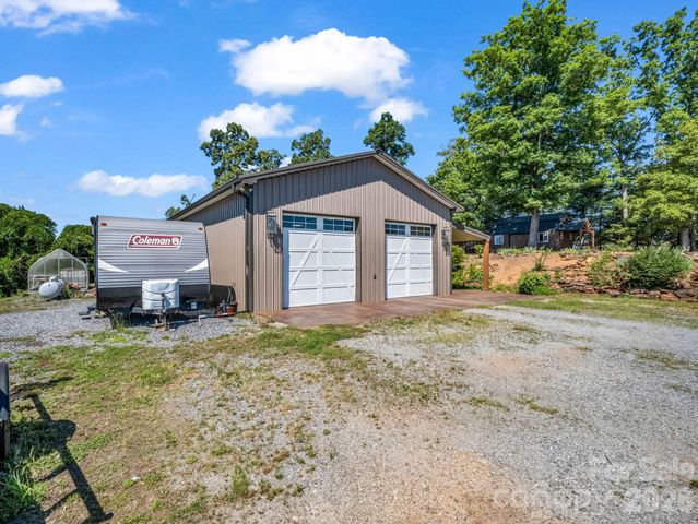 372 Horn Bottom Road, Forest City, NC 28043