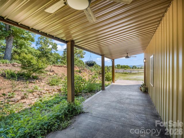 372 Horn Bottom Road, Forest City, NC 28043