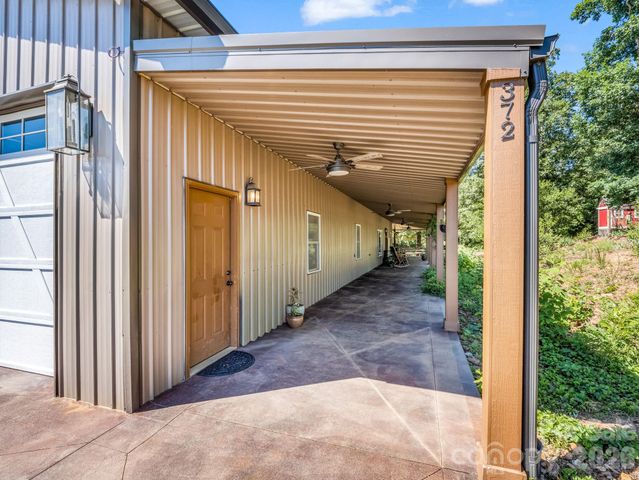 372 Horn Bottom Road, Forest City, NC 28043