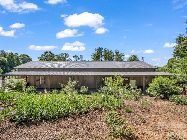 372 Horn Bottom Road, Forest City, NC 28043