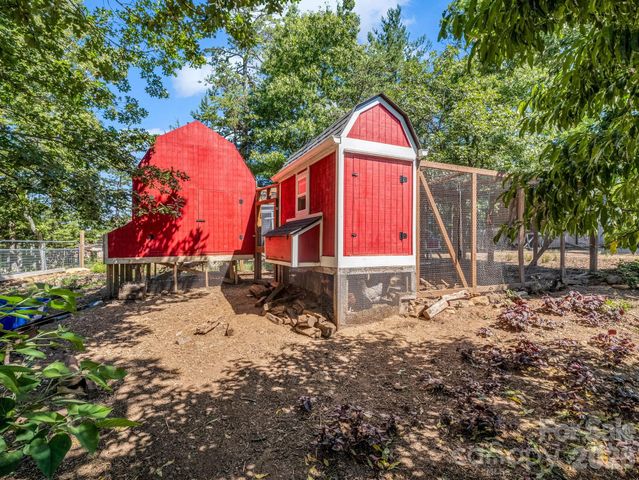 372 Horn Bottom Road, Forest City, NC 28043