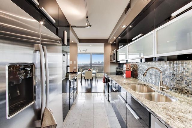 360 E Randolph Street 702, Chicago, IL 60601