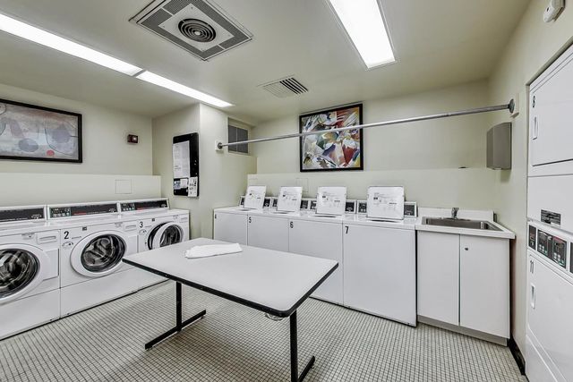 360 E Randolph Street 702, Chicago, IL 60601