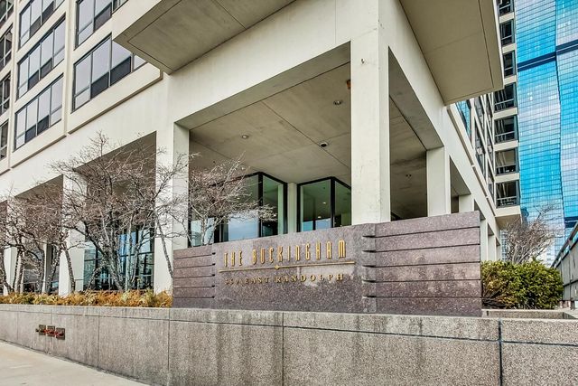 360 E Randolph Street 702, Chicago, IL 60601