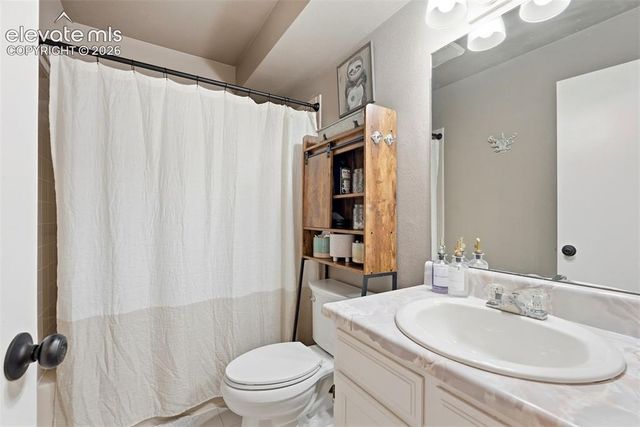 6945 Meadowwood Place, Colorado Springs, CO 80918
