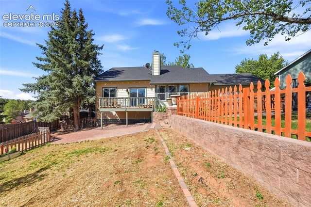 6945 Meadowwood Place, Colorado Springs, CO 80918