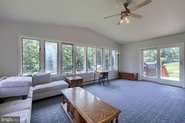 3356 TURNPIKE RD, Elizabethtown, PA 17022