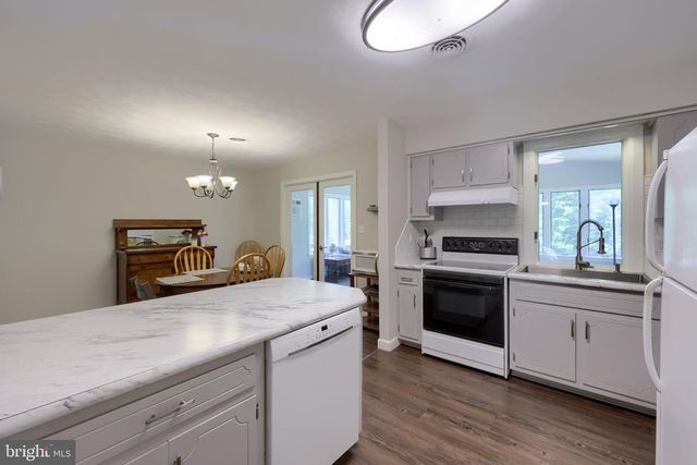 3356 TURNPIKE RD, Elizabethtown, PA 17022