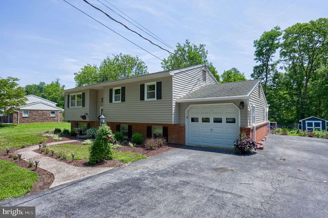 3356 TURNPIKE RD, Elizabethtown, PA 17022