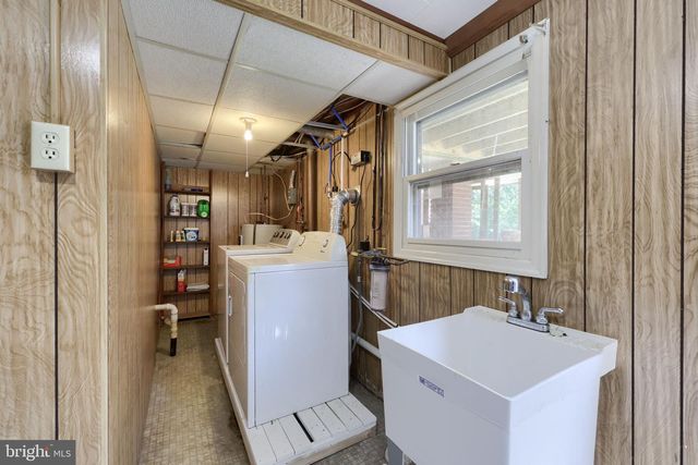 3356 TURNPIKE RD, Elizabethtown, PA 17022