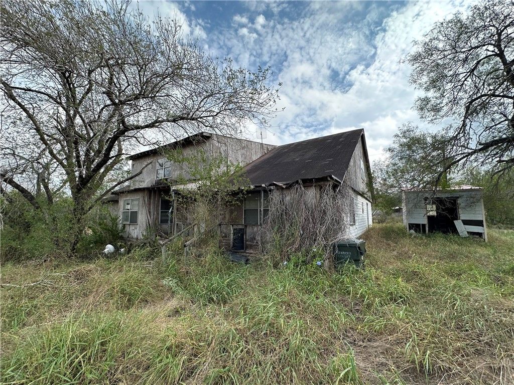 244 N. CR 1032, Kingsville, TX 78363