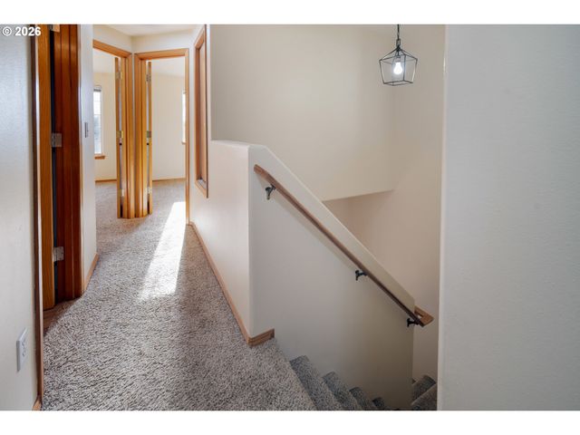 2067 Sw FELLOWS St, Mc Minnville, OR 97128