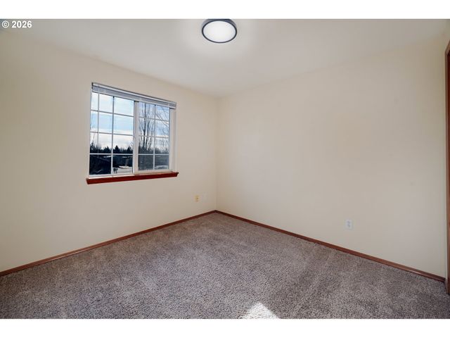 2067 Sw FELLOWS St, Mc Minnville, OR 97128