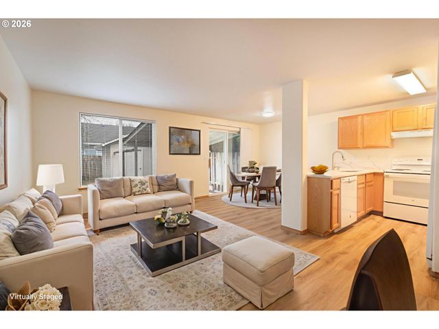 2067 Sw FELLOWS St, Mc Minnville, OR 97128