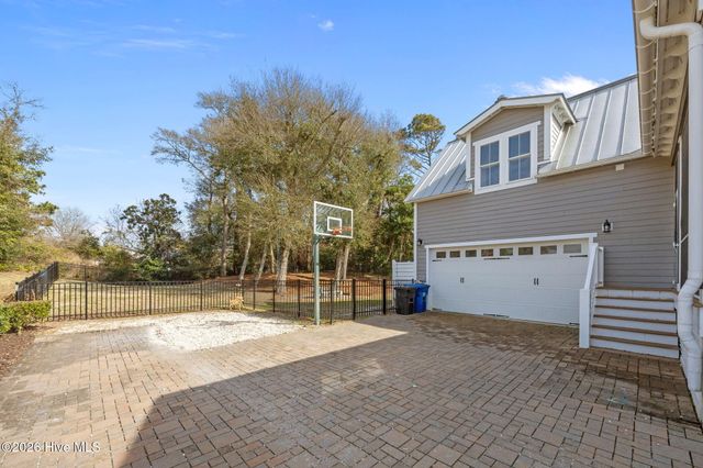 416 Sunrise Court, Emerald Isle, NC 28594