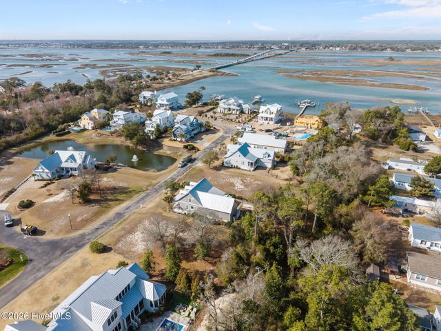 416 Sunrise Court, Emerald Isle, NC 28594