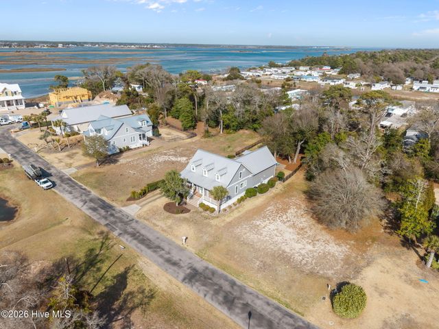 416 Sunrise Court, Emerald Isle, NC 28594
