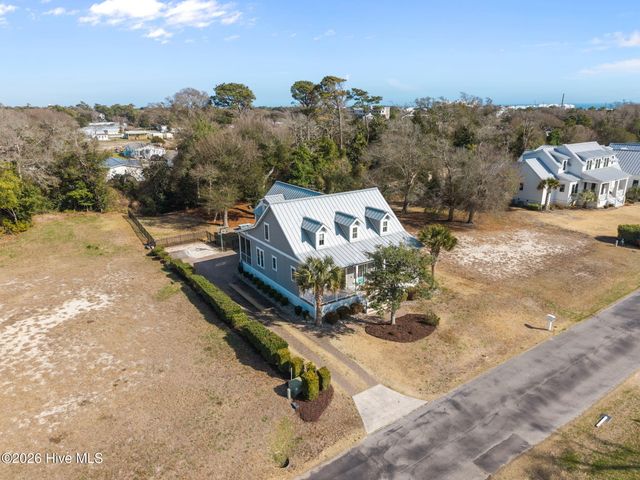 416 Sunrise Court, Emerald Isle, NC 28594