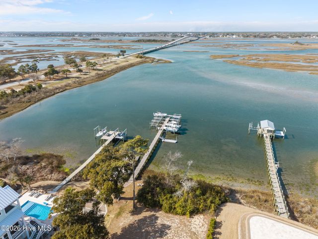 416 Sunrise Court, Emerald Isle, NC 28594