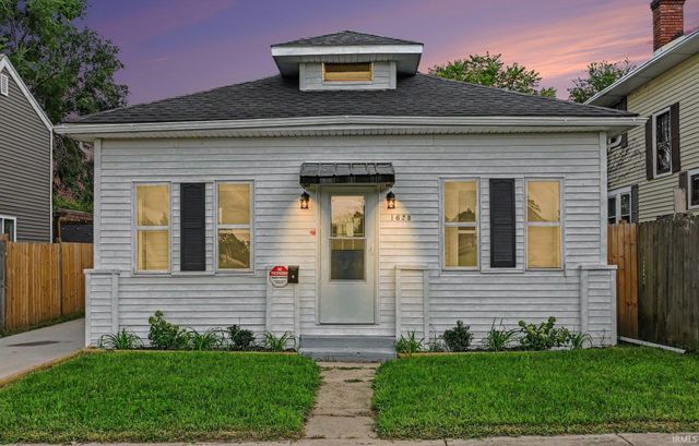 1628 Catalpa Avenue, South Bend, IN 46613