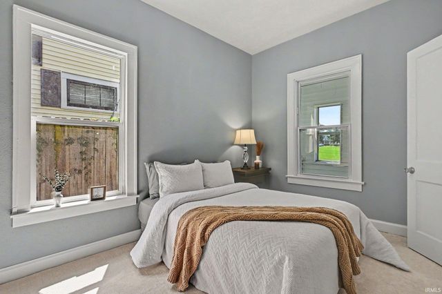 1628 Catalpa Avenue, South Bend, IN 46613