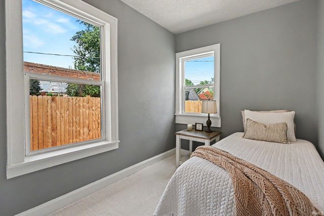1628 Catalpa Avenue, South Bend, IN 46613