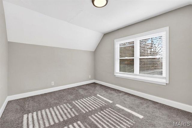 5834 Victoria Avenue, St Louis, MO 63110