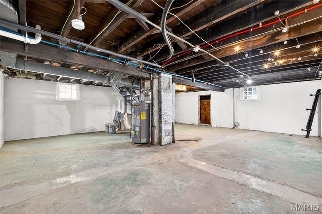 5834 Victoria Avenue, St Louis, MO 63110