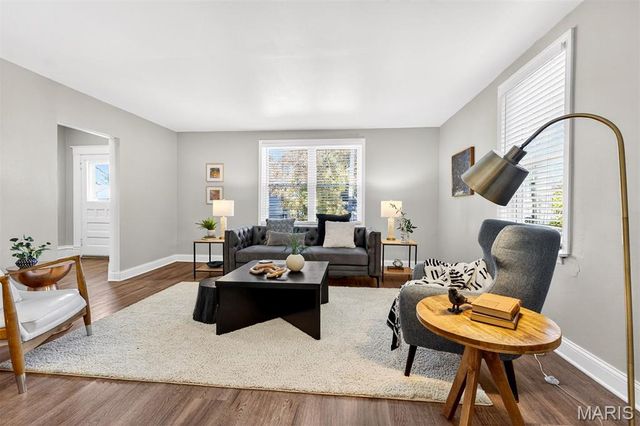 5834 Victoria Avenue, St Louis, MO 63110