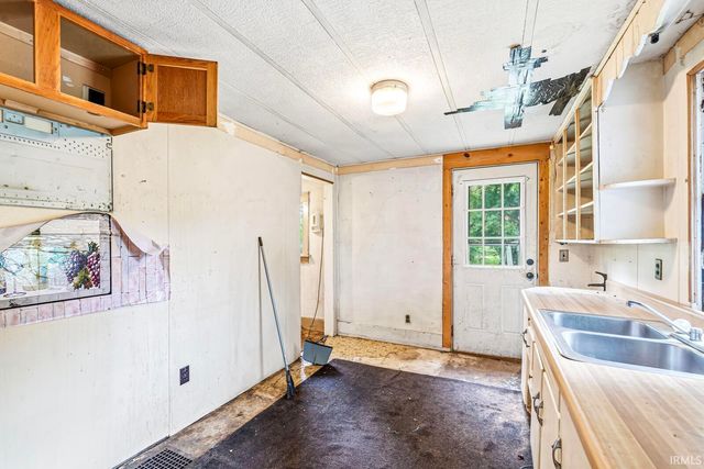3028 S Main Street, Elkhart, IN 46517