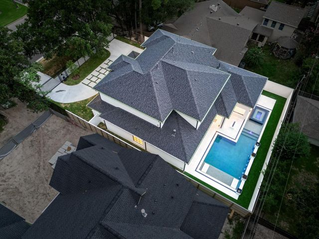 13034 Memorial Drive, Houston, TX 77079