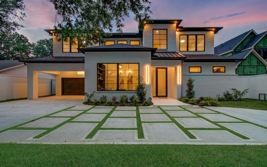 13034 Memorial Drive, Houston, TX 77079