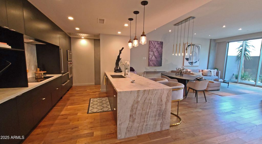 5455 E LINCOLN Drive 1004, Paradise Valley, AZ 85253