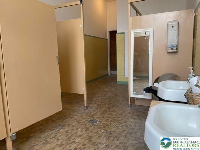 5093 Vera Cruz Road, Emmaus Boro, PA 18049