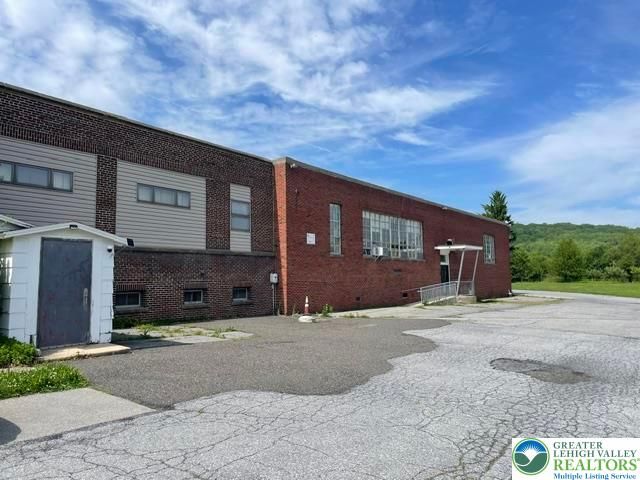 5093 Vera Cruz Road, Emmaus Boro, PA 18049