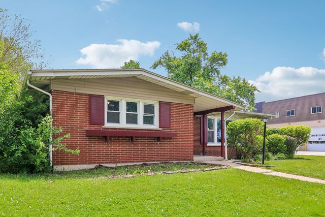 840 W Arquilla Drive, Glenwood, IL 60425