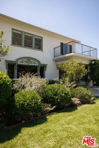 101 N Gower Street, Los Angeles, CA 90004