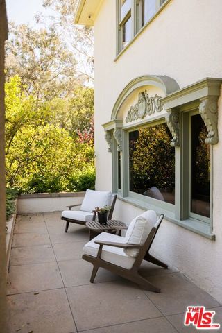 101 N Gower Street, Los Angeles, CA 90004