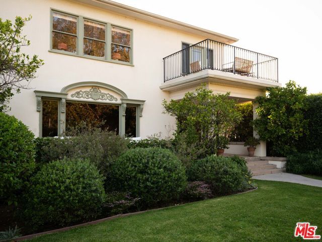 101 N Gower Street, Los Angeles, CA 90004
