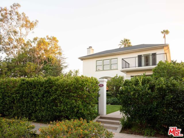 101 N Gower Street, Los Angeles, CA 90004